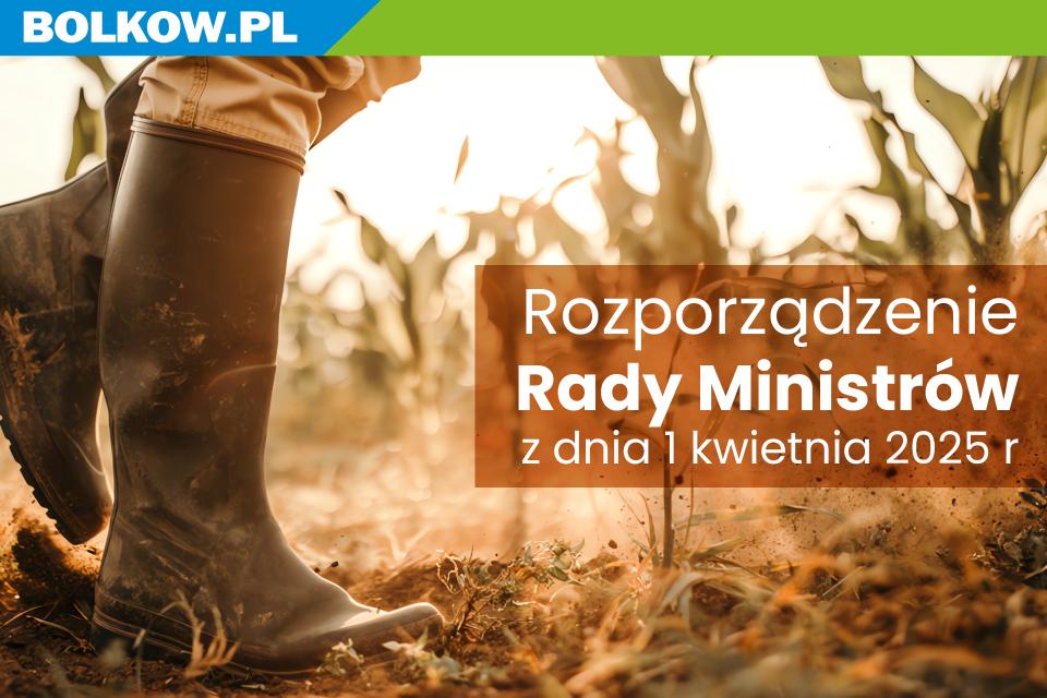 na zdjęciu widać pole i kalosze rolnika
