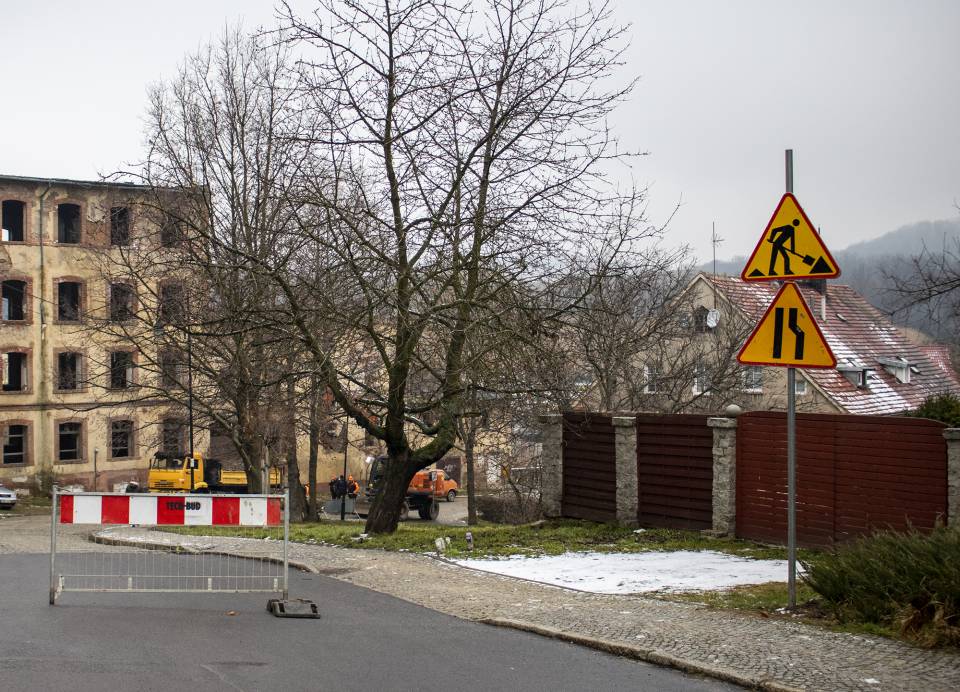 na zdjęciu znajduje się plac budowy na ulicy Młynarskiej